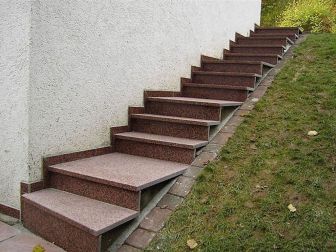 Treppen-Sanierung-mit-Granitplatten-1